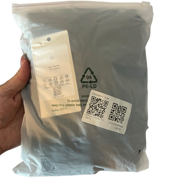 Halara Mid Rise Drawstring Contrast Mesh 2-in-1 Flowy Running Shorts 5'', XL - Picture 3 of 10